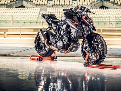 KTM Super Duke R