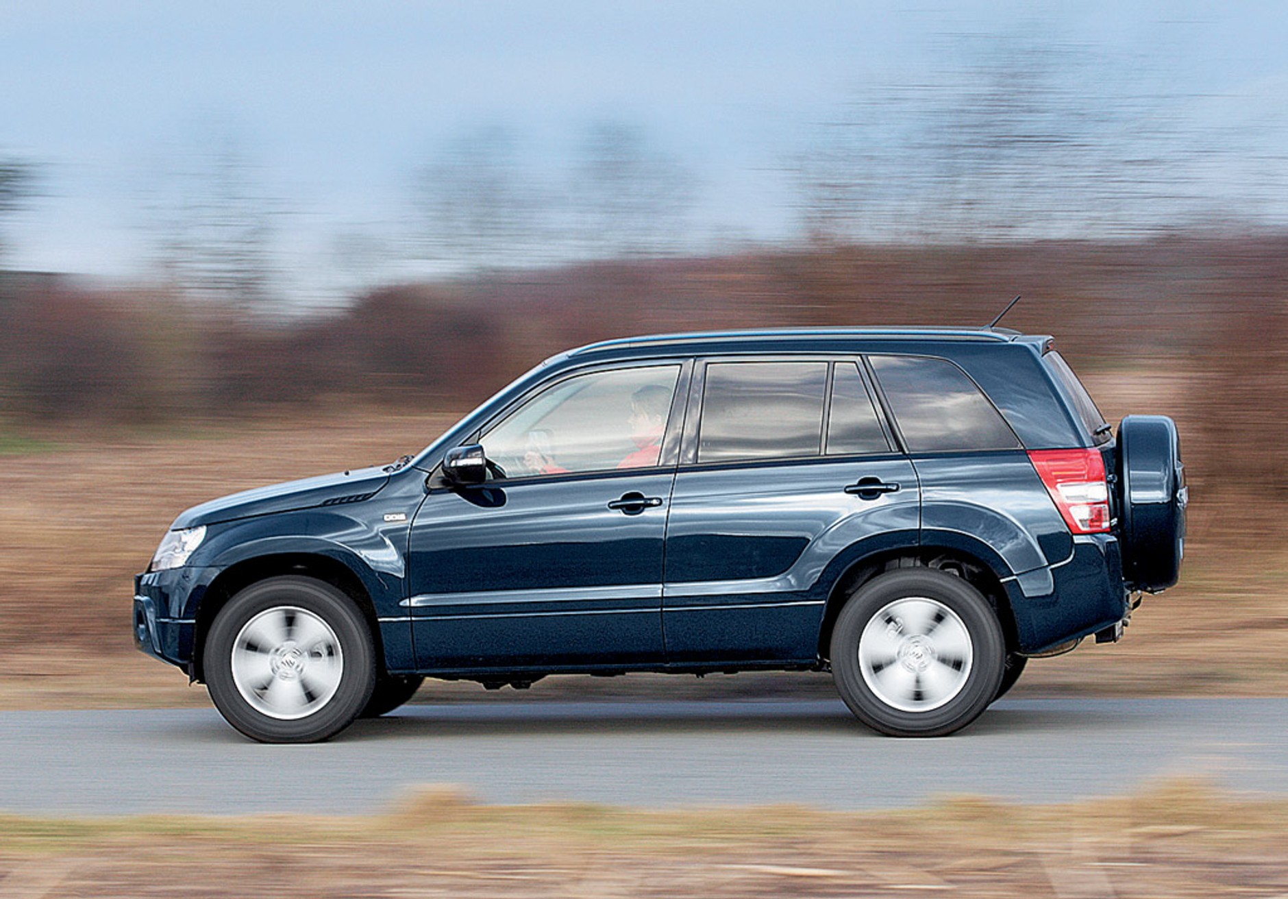 Suzuki Grand Vitara kontra Mitsubishi ASX i Skoda Yeti: kompaktowe terenówki na start