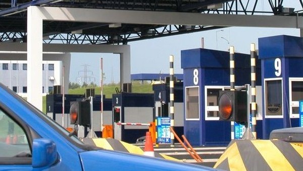 Cyberprzestępcy sięgają po AI. Autostrada A4 pod ostrzałem
