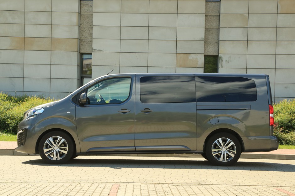 Peugeot Traveller