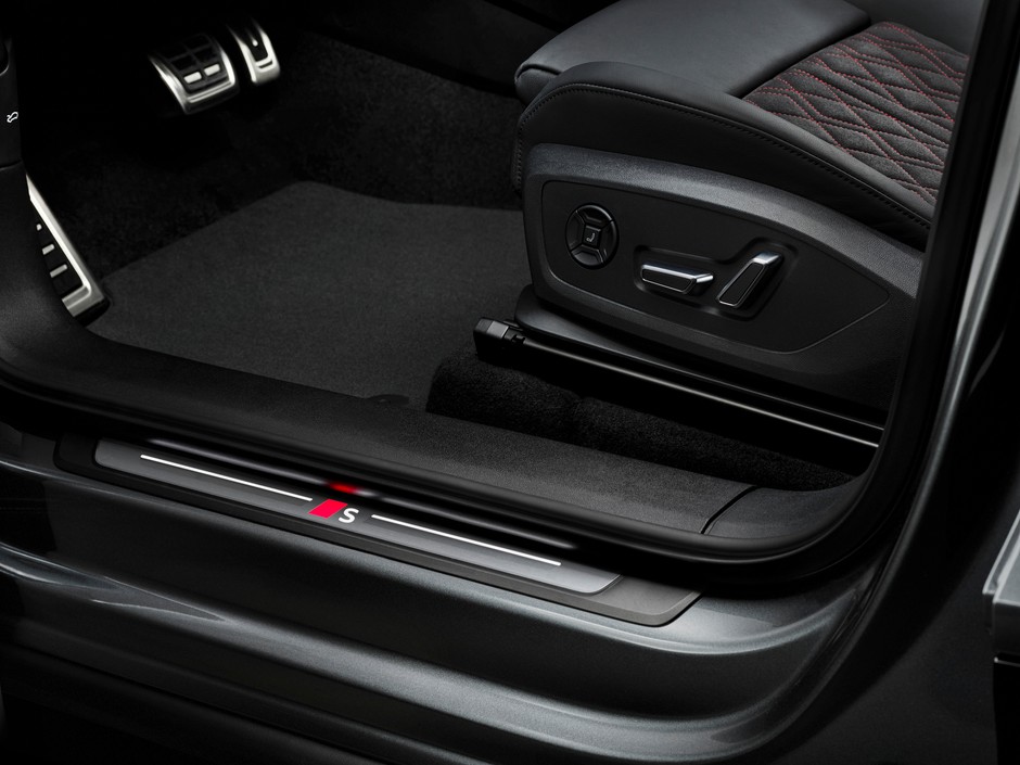 Audi SQ6 e-tron