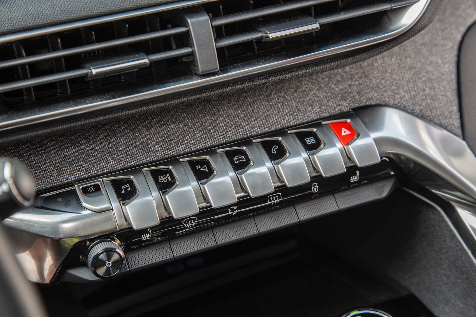 Peugeot 3008 Crossway – w podróżniczym przebraniu