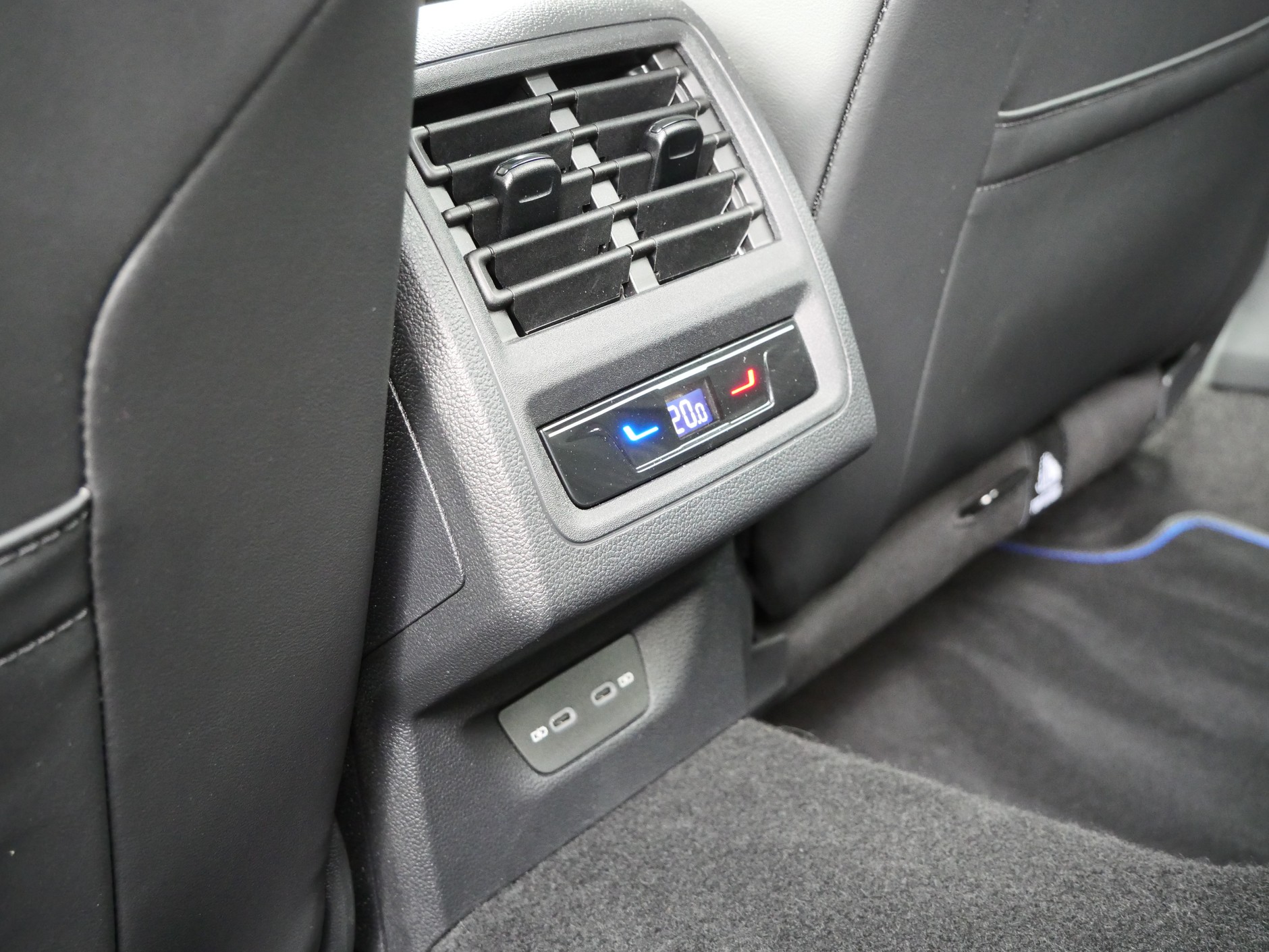 Volkswagen Golf R Variant (2025)