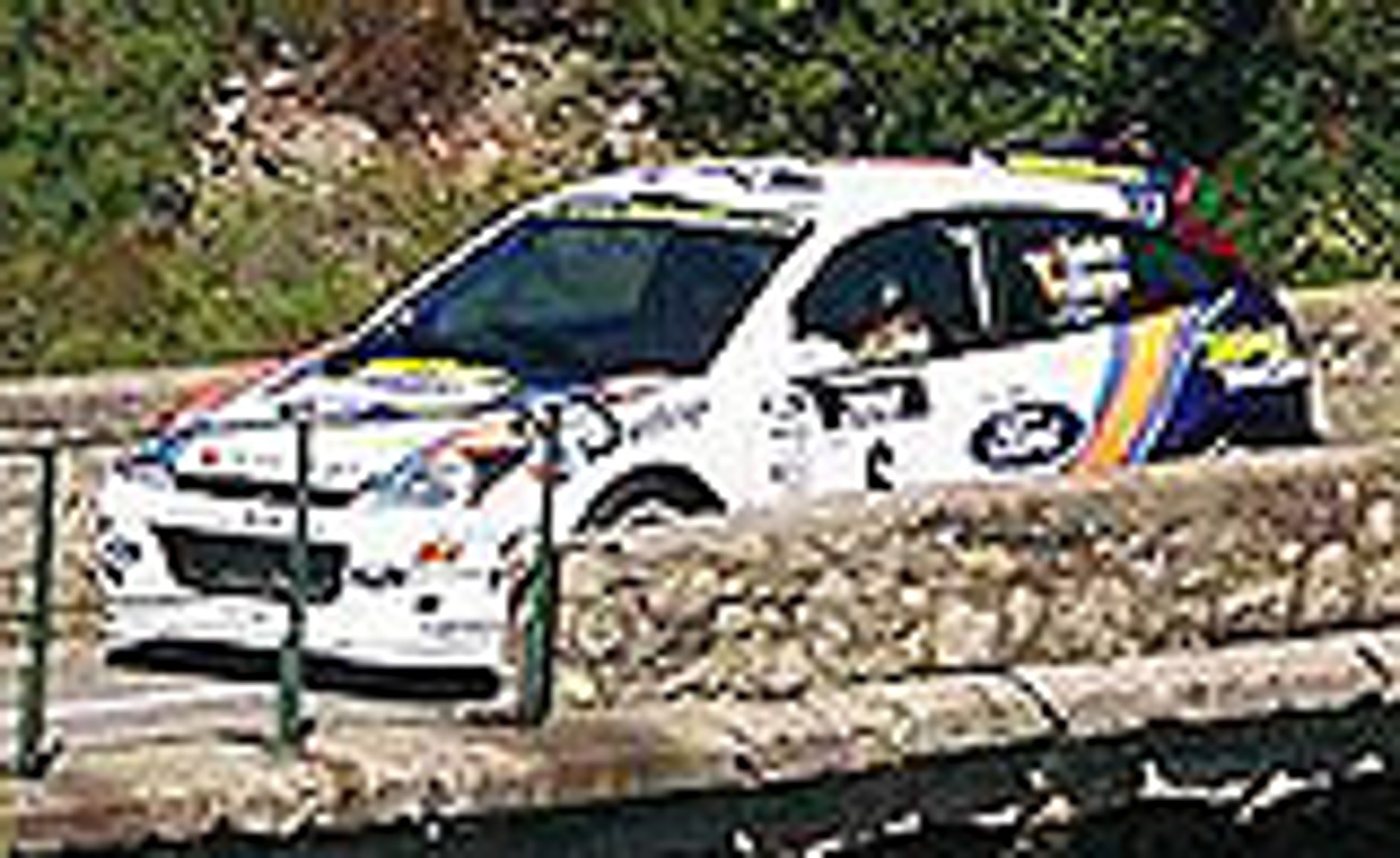 Korsyka dla Peugeotów