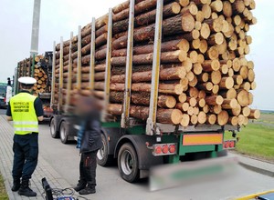 ITD: scena jak z "Oszukać Przeznaczenie". Transport przekroczył 23 tony