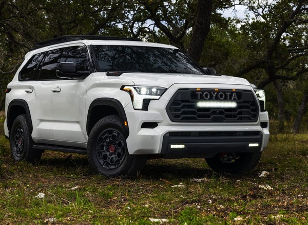 Nowa Toyota Sequoia - bardzo amerykańska i bardzo hybrydowa