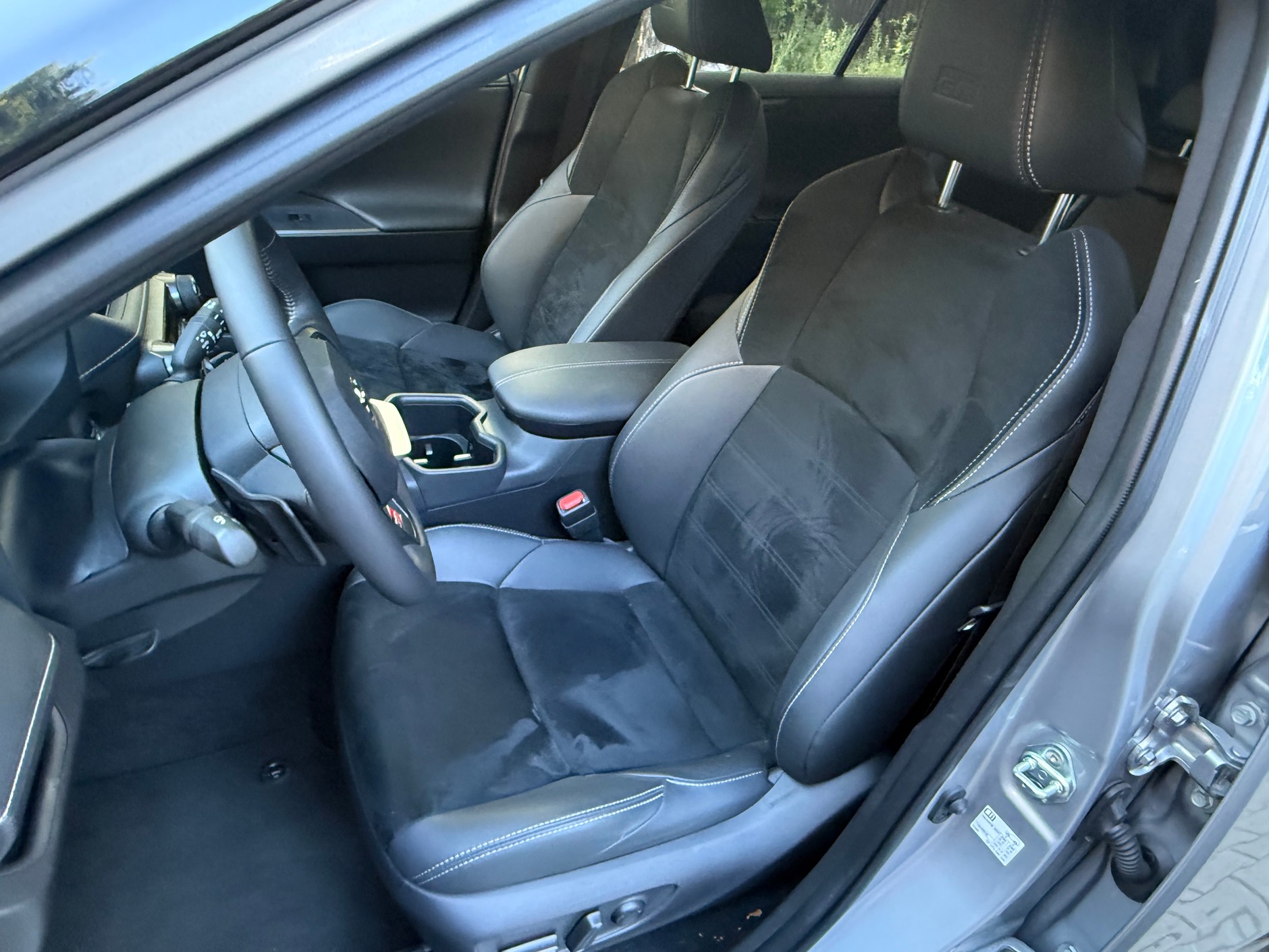 Toyota RAV4 GR Sport (2025)
