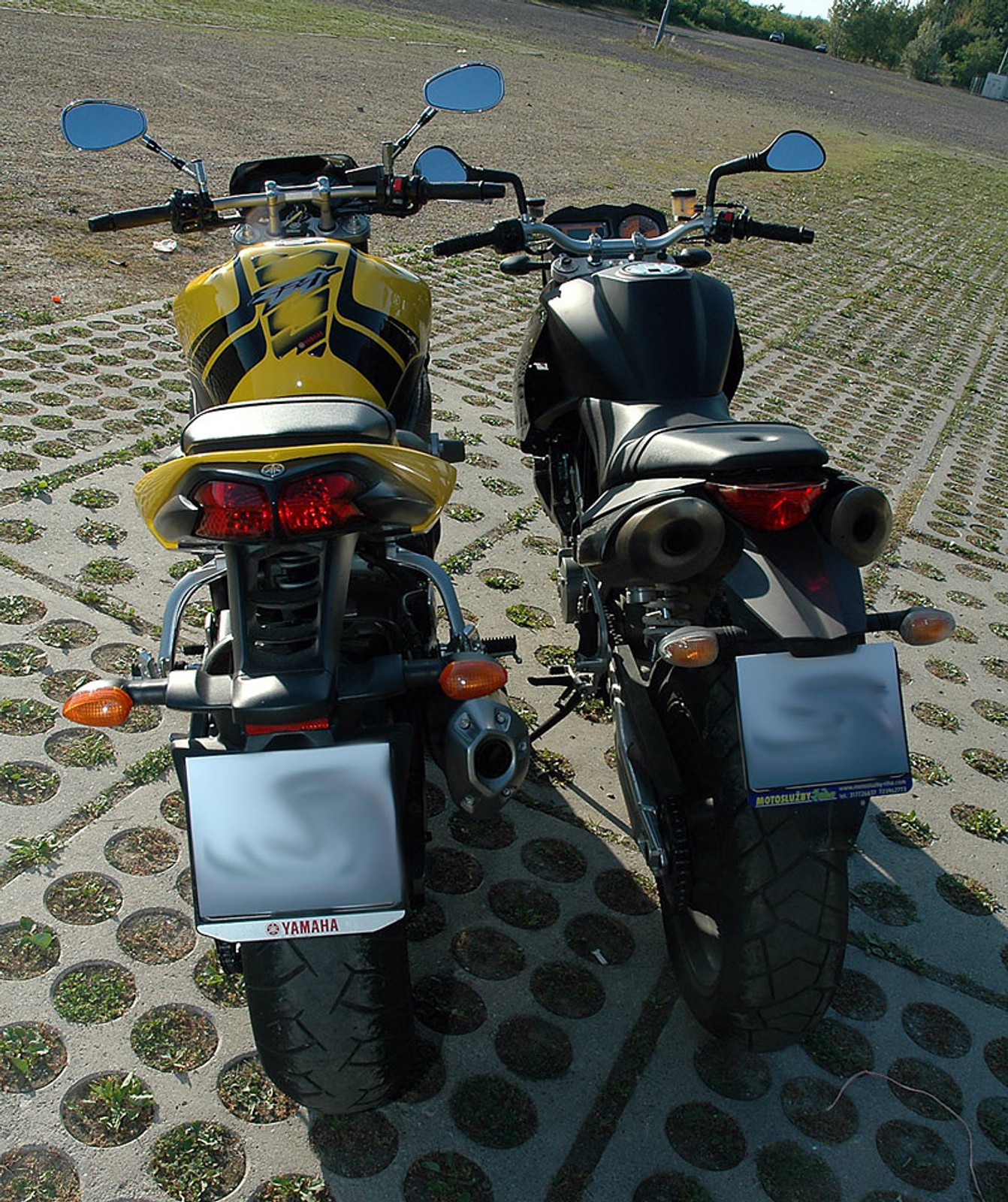 KTM 990 SuperDuke vs. Yamaha FZ1 (test porównawczy)