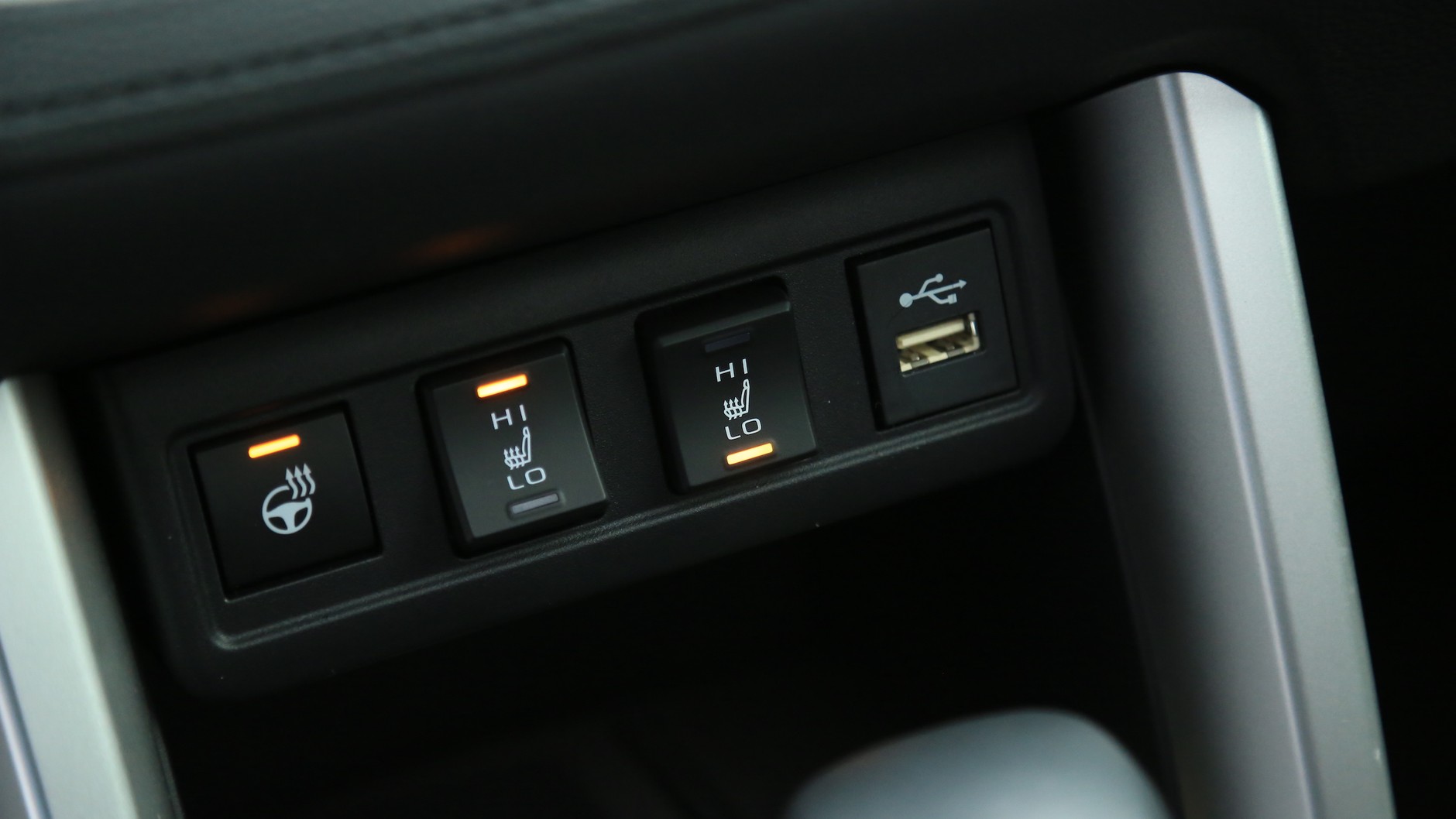 Toyota Corolla Cross 2.0 Hybrid AWD-i (2022 r.)