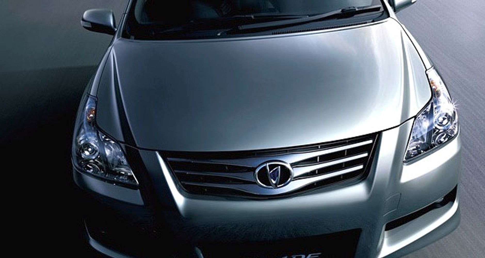 Japoński Super-Auris: Toyota Blade teraz z 6-cylindrowcem