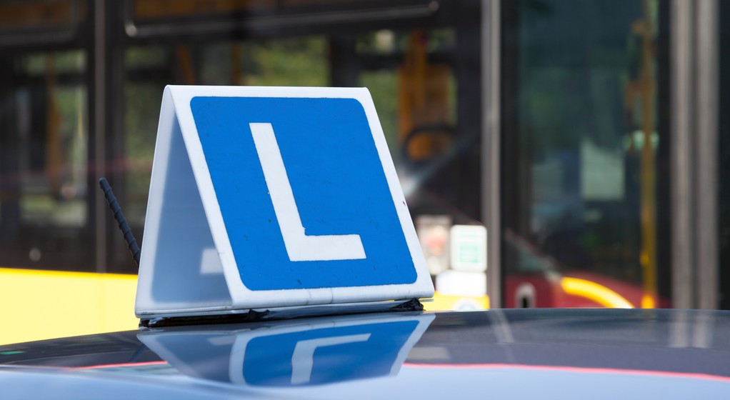 18-latka wsiadła za kierownicę "elki" po wpływem alkoholu, teraz grozi jej więzienie