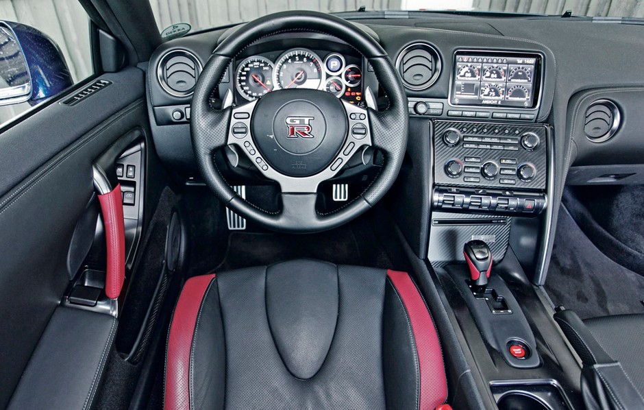 Nissan GT-R: na granicy światów