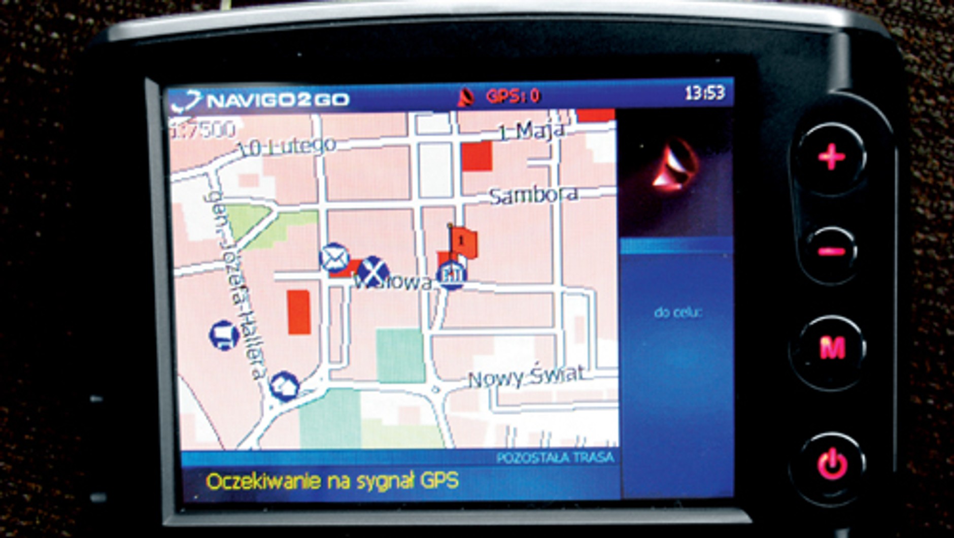 GPS pod lupą