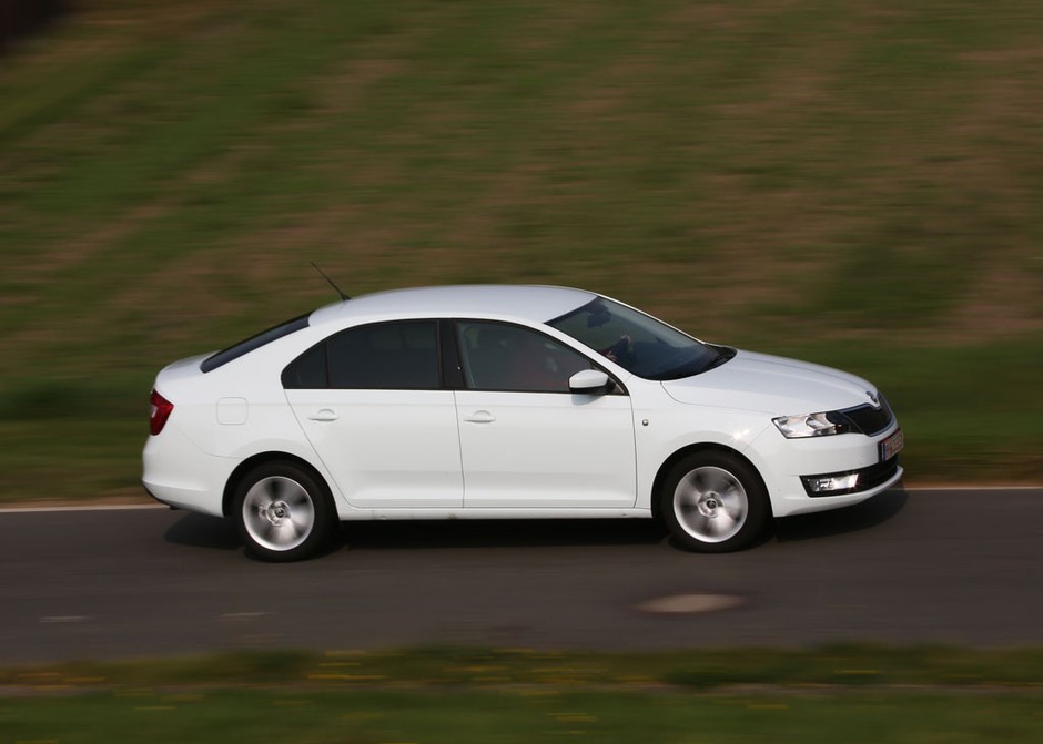 Fiat Tipo kontra Skoda Rapid - co oferują topowe wersje?