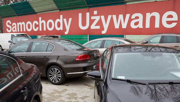 Ile tak naprawdę kosztuje tanie auto używane?