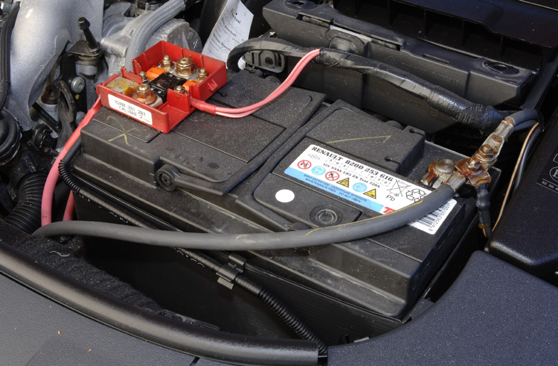 Renault Megane II 1.6 kontra 1.5 dCi: cena podobna, problemy zupełnie inne