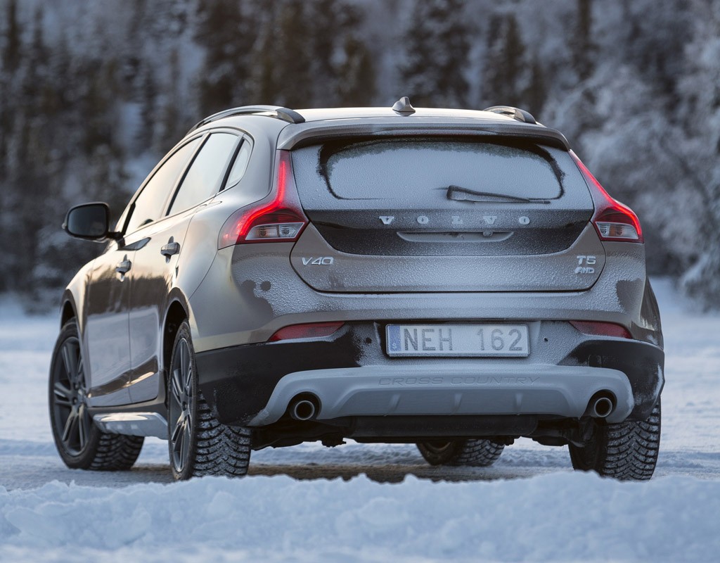 Volvo V40 T5 AWD Cross Country: szwedzka tradycja