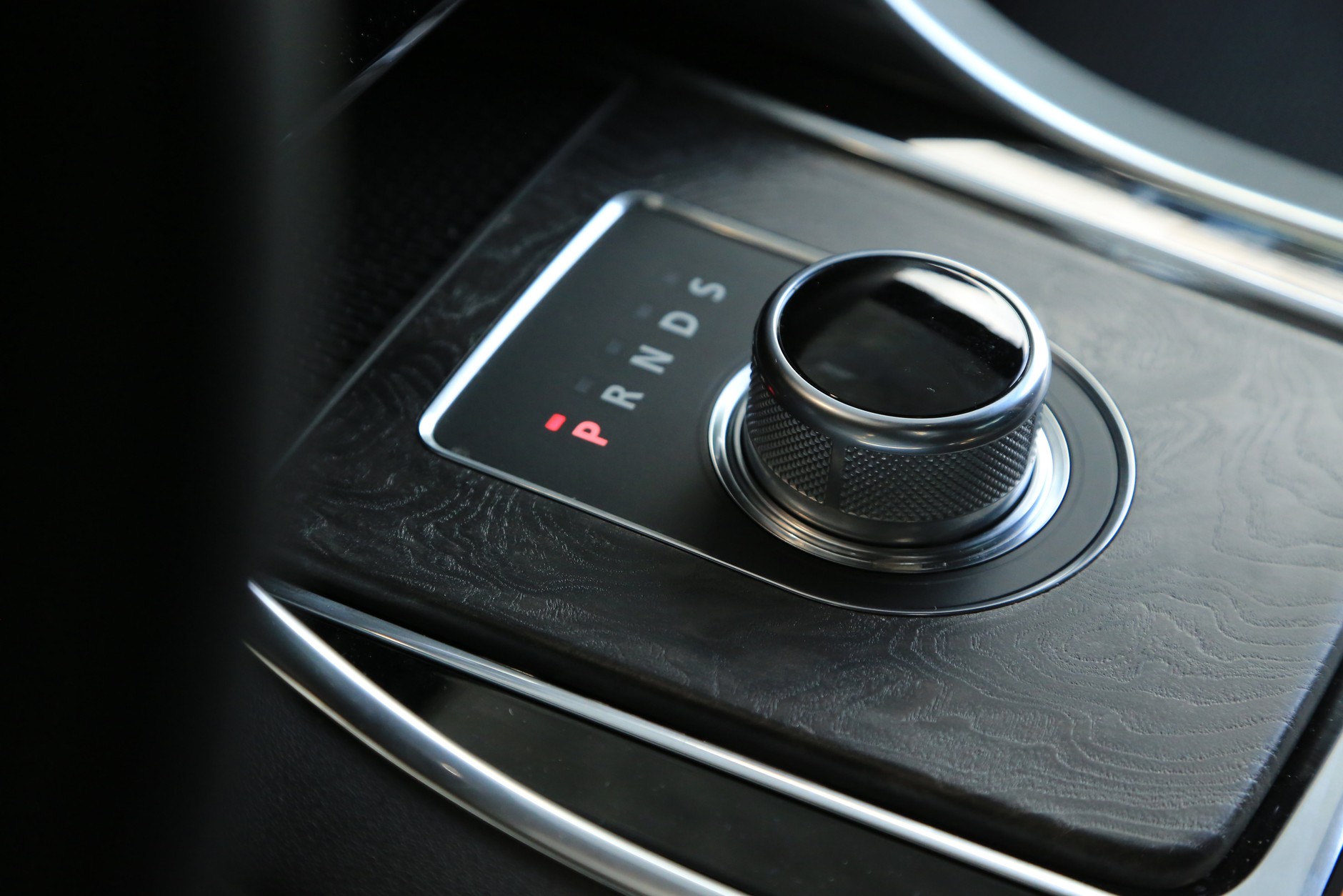 Jaguar XE 2.0 D R-Sport