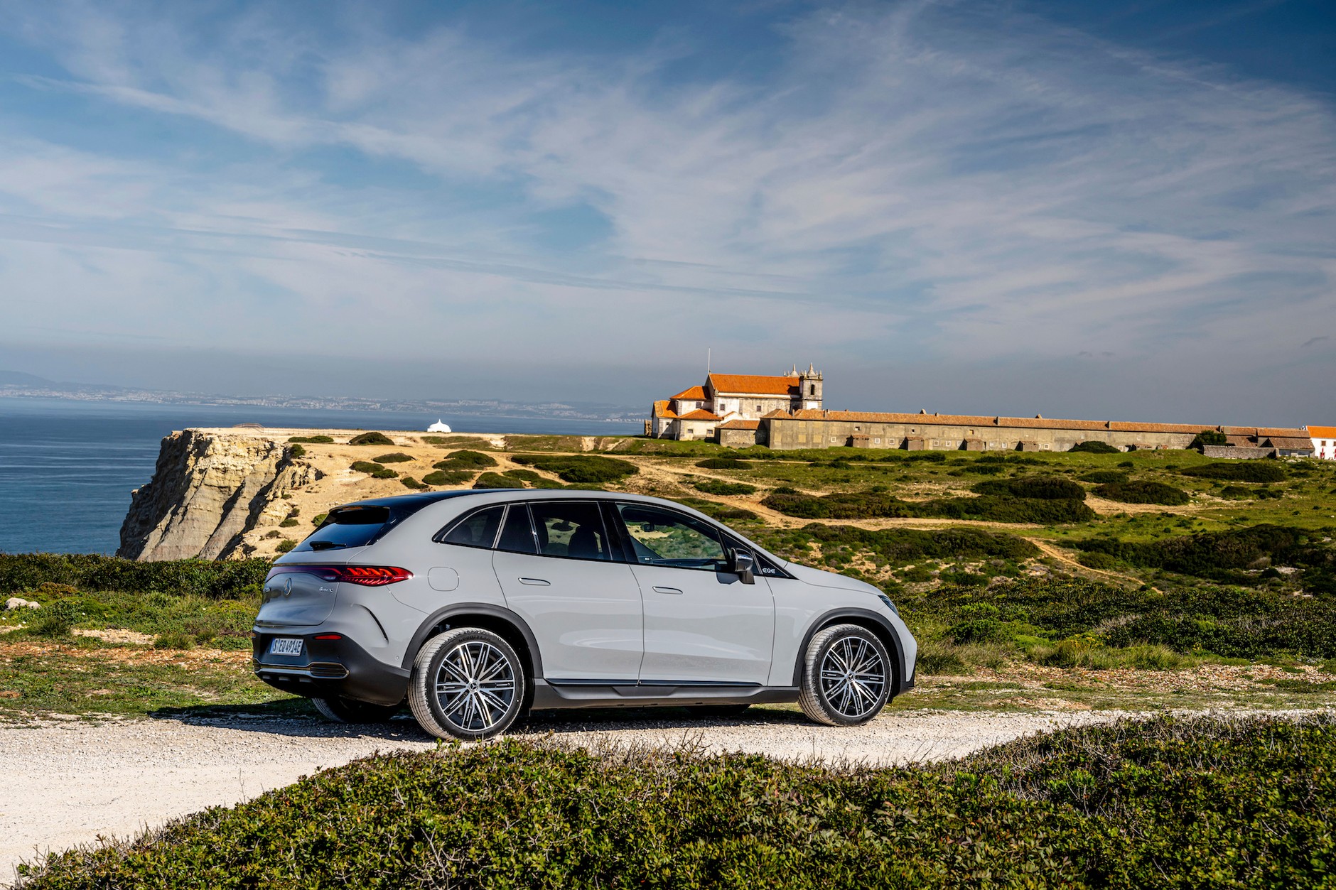 Mercedes EQE SUV