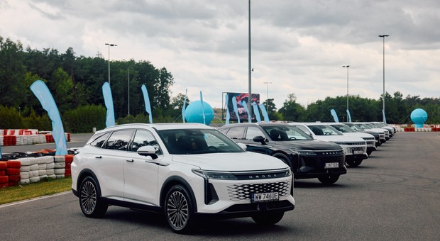 W końcu dali mi się przejechać Omodą 9 Super Hybrid. Sporo zachwytów, trzy rozczarowania