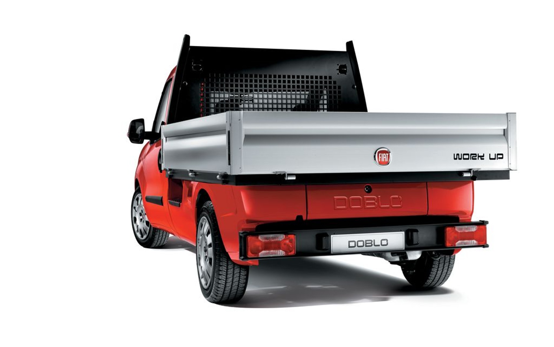 Fiat Doblo Work-Up: robotnik na medal