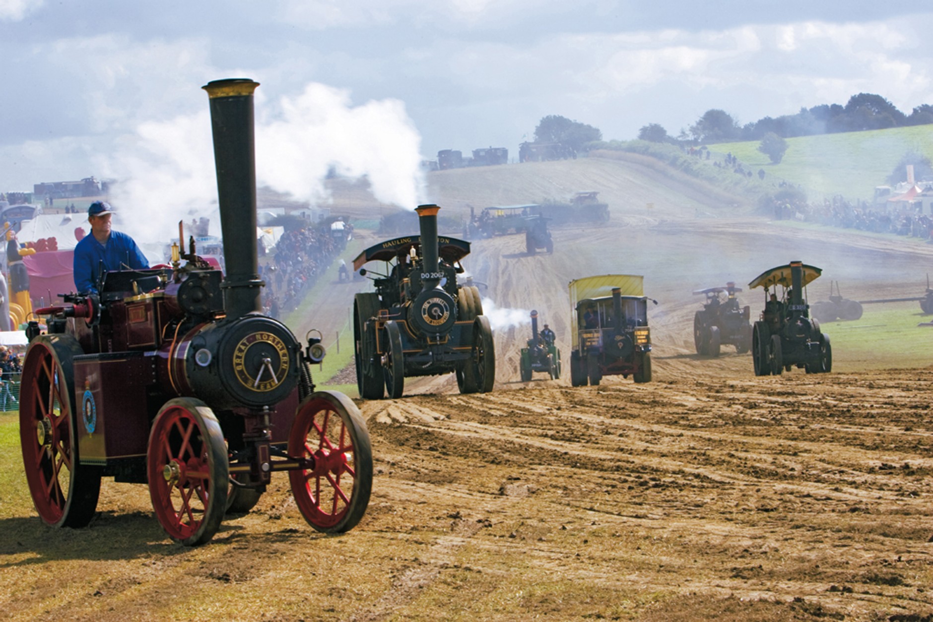 Pełną parą! Relacja  ze zlotu pojazdów z napędem parowym