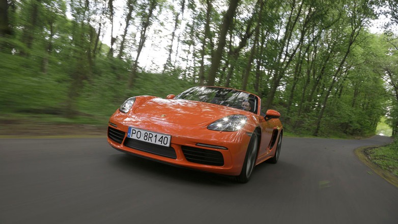 Porsche 718 Boxster S - mniej cylindrów, więcej mocy