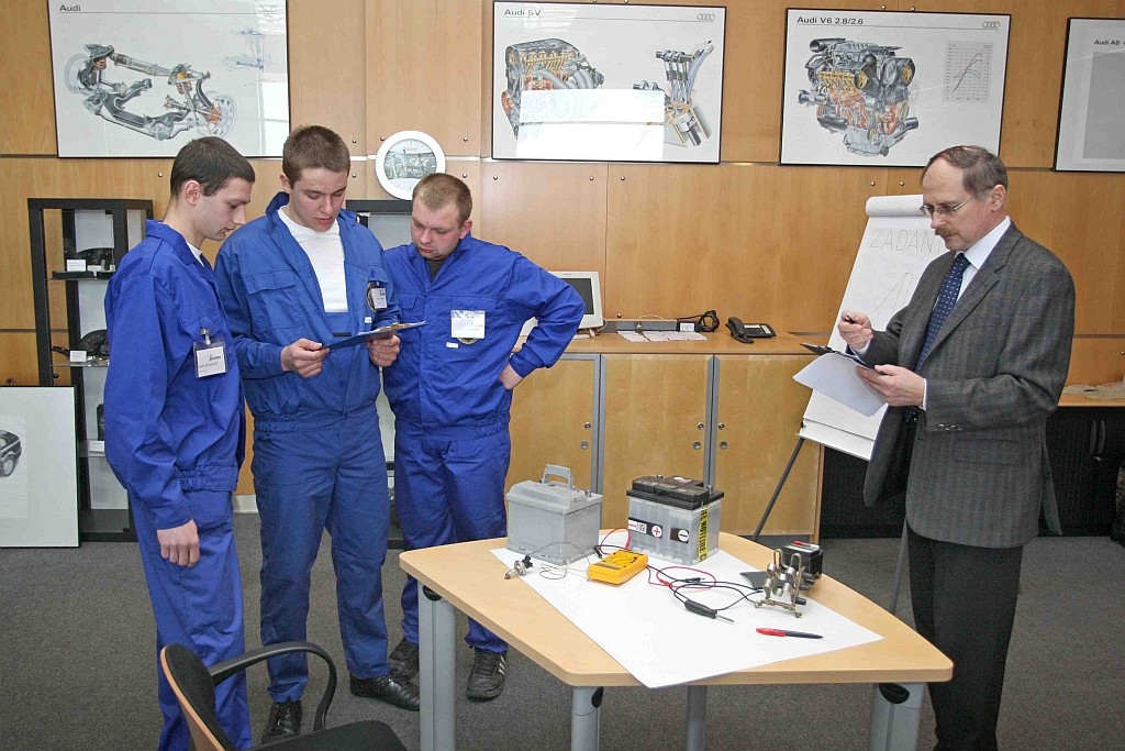 Castrol i Ford Polska zapraszają do udziału w III edycji  Ogólnopolskiego Konkursu Motoryzacyjnego w ramach Castrol Professional Academy