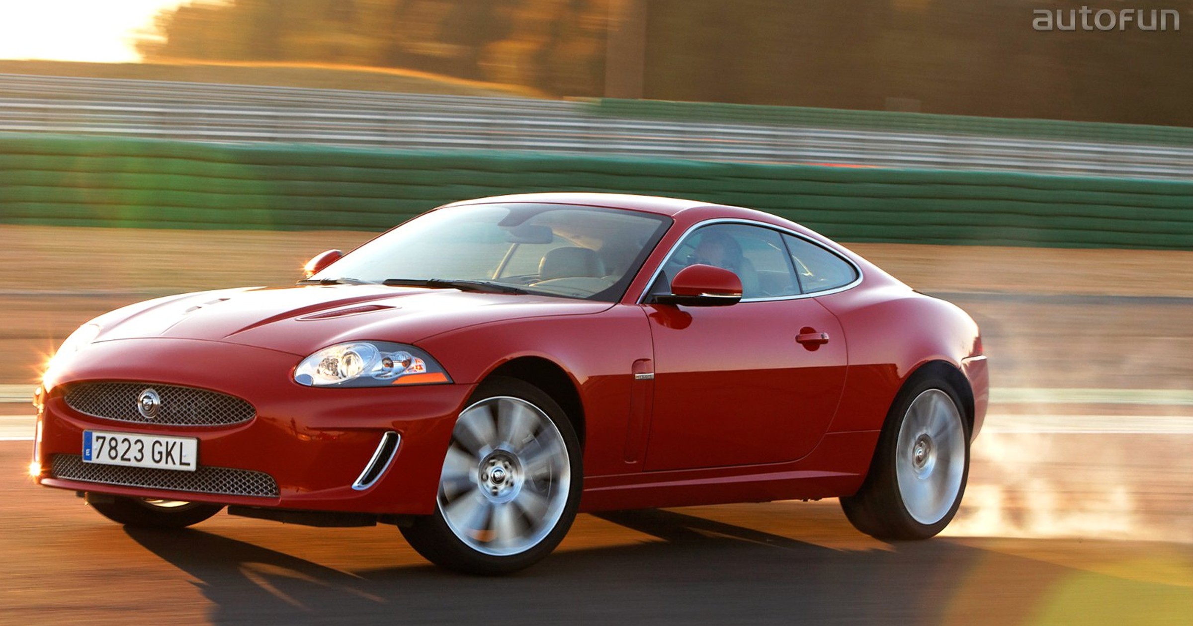 Jaguar XKR