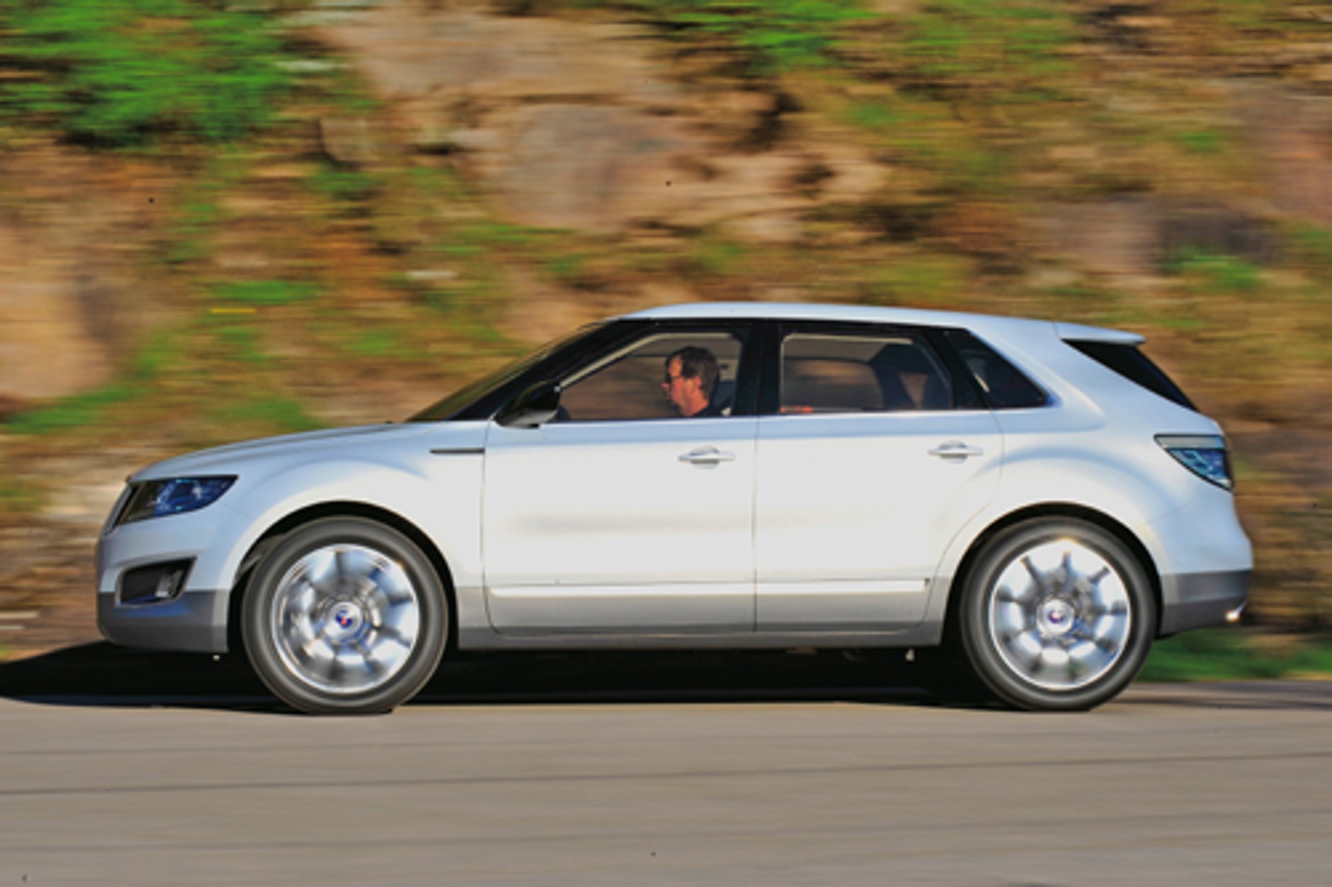 Saab 9-4X - Ruch w interesie