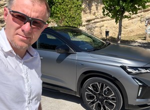 Oto nowa wersja hybrydowego, kompaktowego SUV-a Renault. Europejska marka przechodzi rewolucję i chce wykurzyć chińskie SUV-y