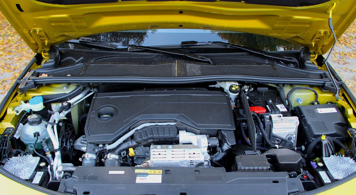 Kierowcy wracają do aut spalinowych, słabnie zainteresowanie elektrykami