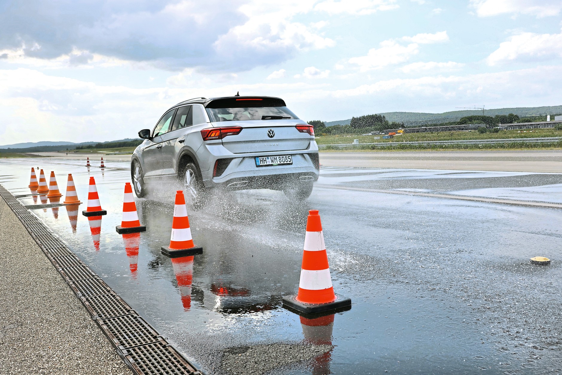 Test opon całorocznych do SUV-ów 2025