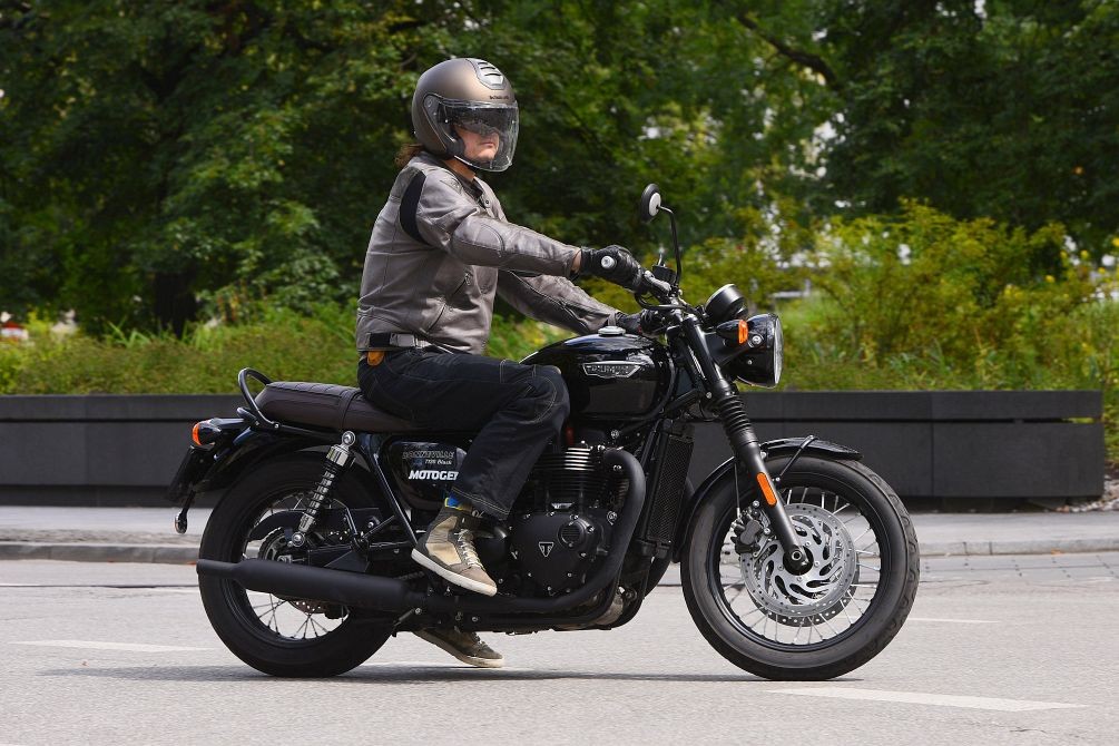 Triumph Bonneville T120 w akcji