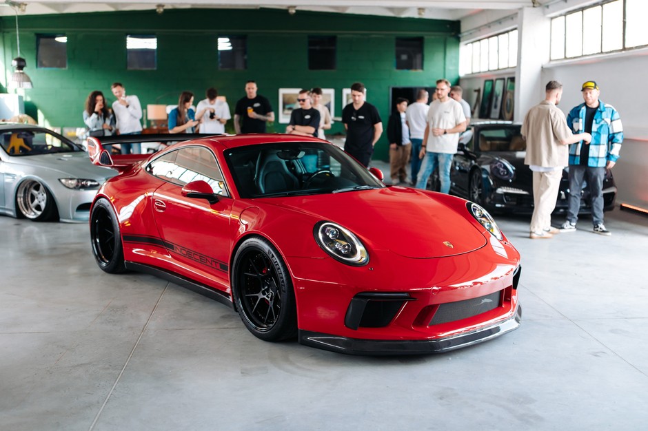Porsche 911 (991) Indecent 005