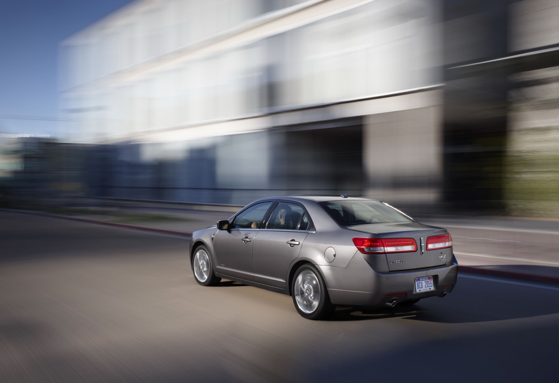 Nowy Jork 2010: Lincoln MKZ Hybrid gotowy do sprzedaży