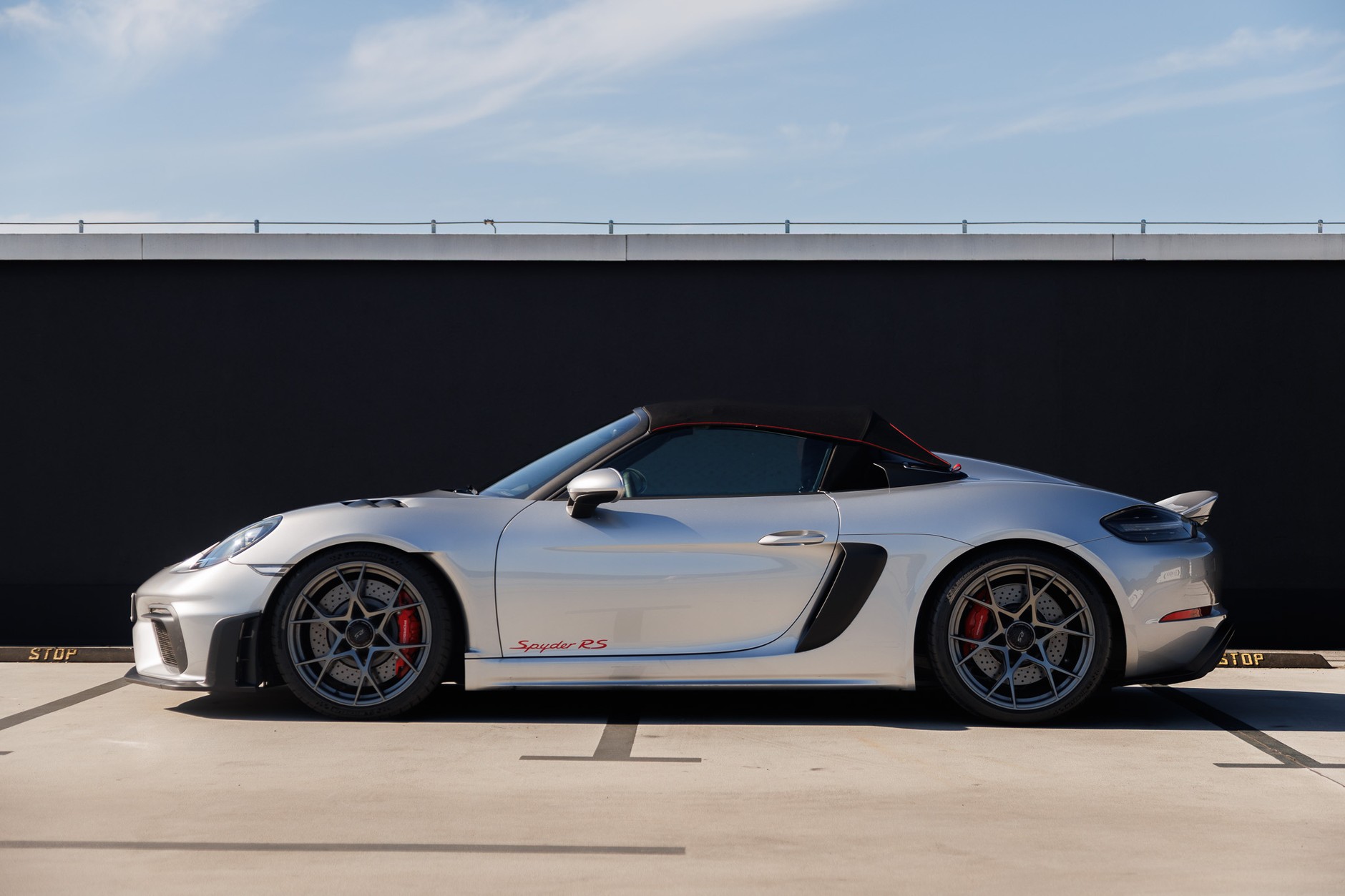 2025 Porsche 718 Spyder RS