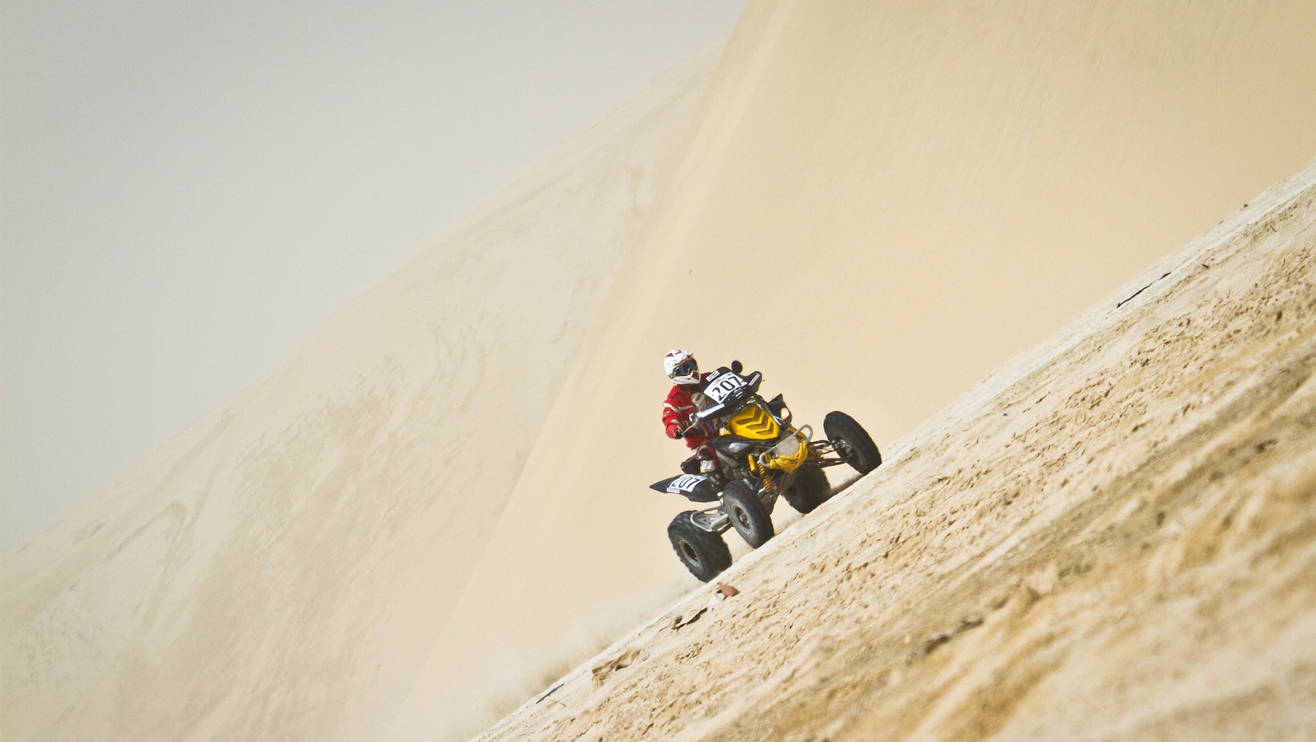 Polacy najszybsi w  Sealine Cross Country Rally