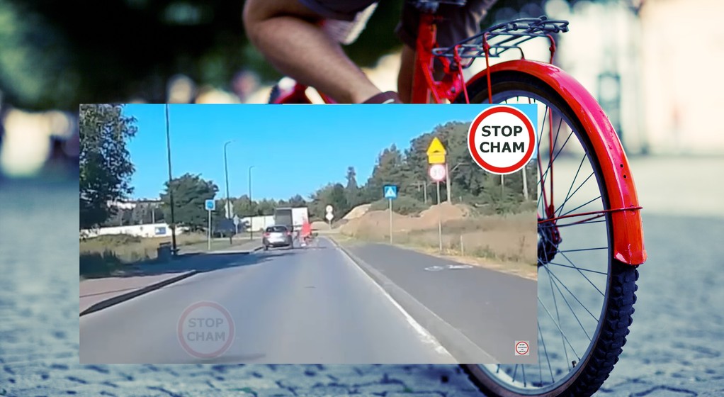 Starcie roweru i samochodu. Czyja wina? Komentujący nie mają wątpliwości