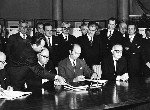 Ta umowa zmieniła życie tysięcy Polaków