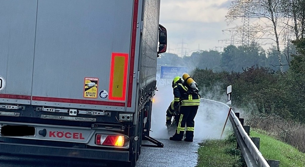 W ciężarówce zasilanej skroplonym gazem ziemnym (LNG) rozszczelnił się zbiornik z gazem