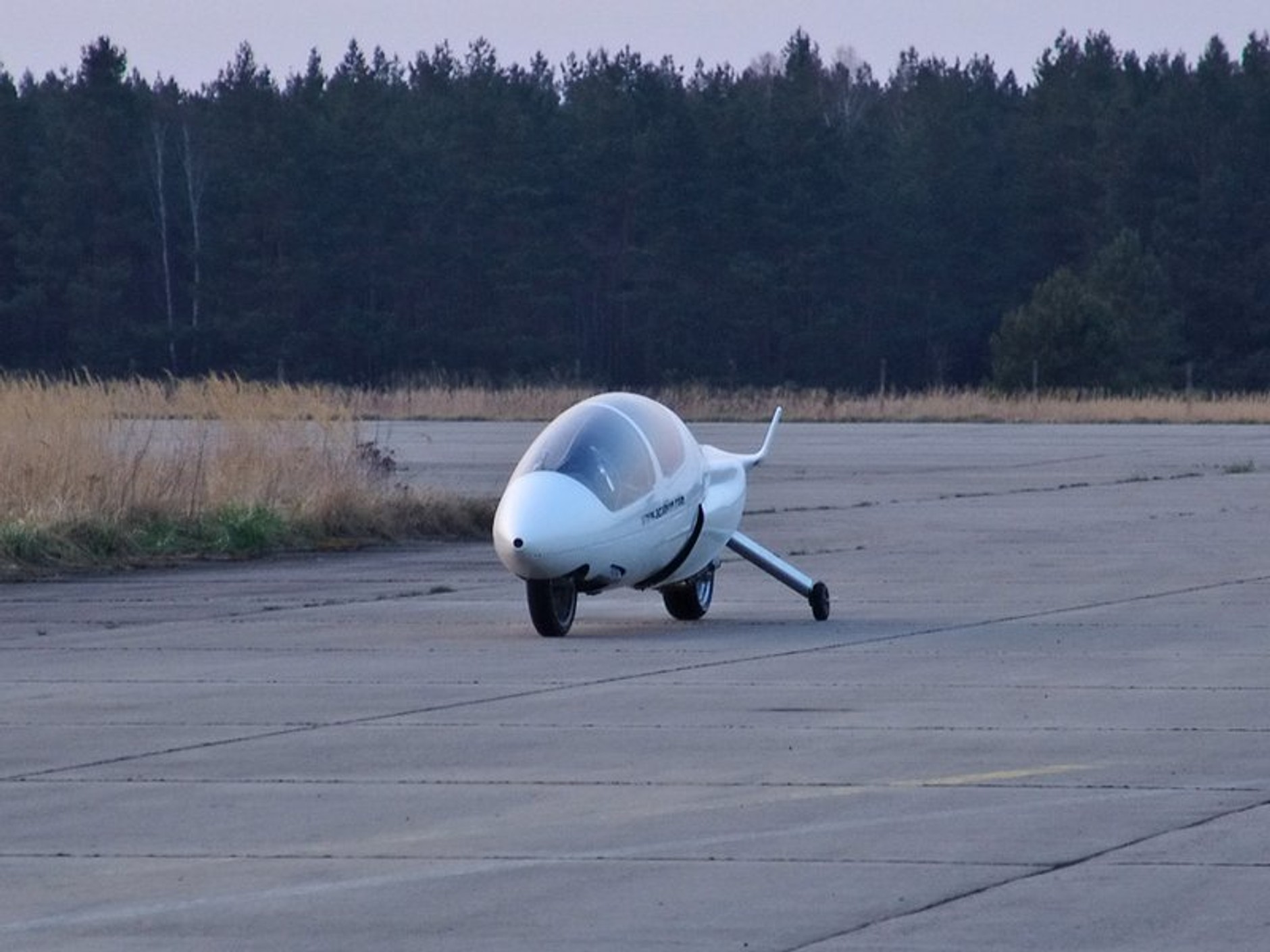 Acabion GTBO: motocykl czy samolot?