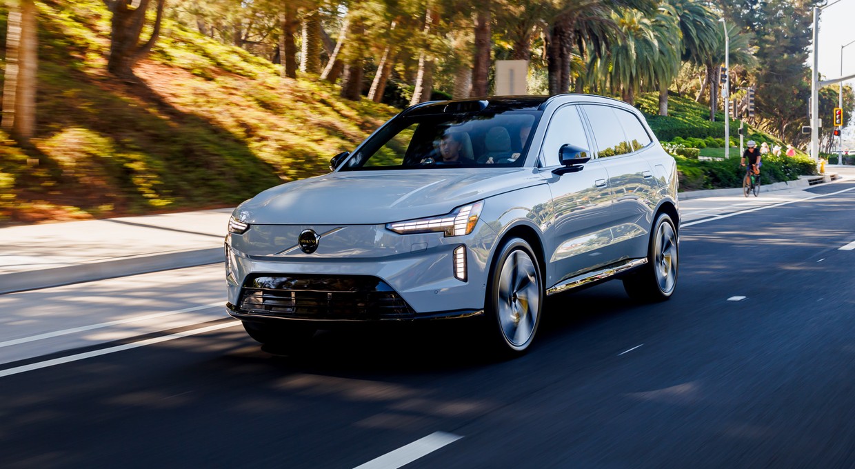 Jeździłem Volvo EX90. Duchowy następca XC90 jest prawie idealny. Potrzebuje jednej poprawki