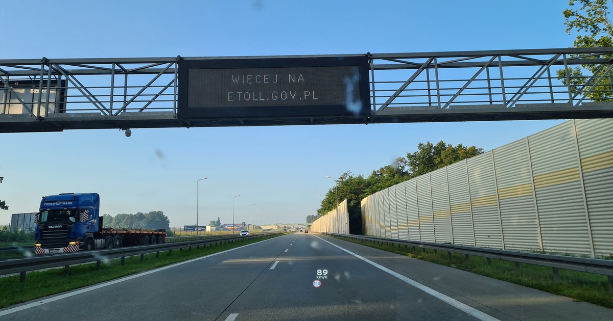  Te pojazdy są zwolnione z opłaty drogowej e-TOLL. Jest specjalny adres - Auto Świat