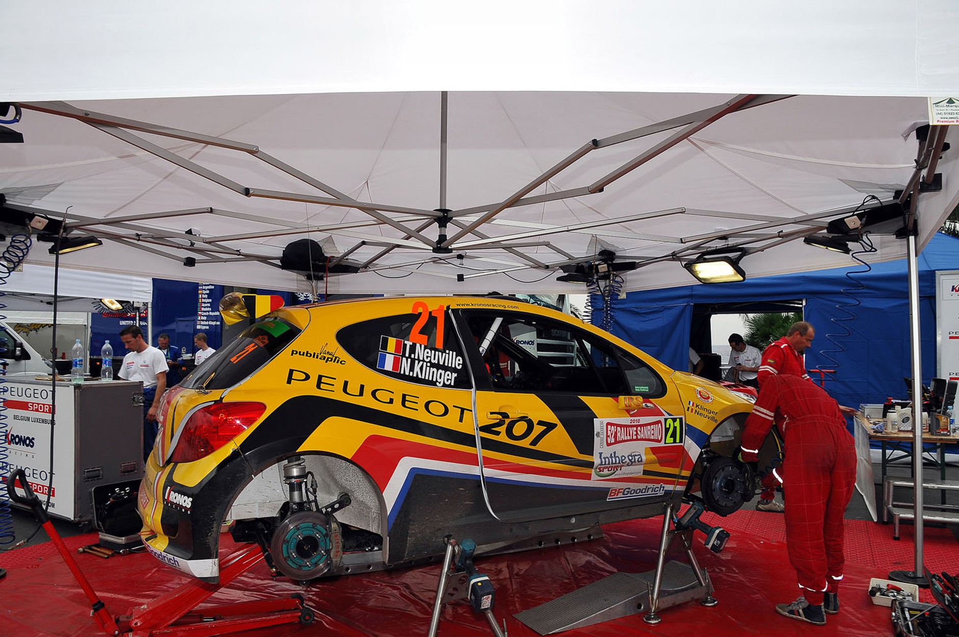 Rajd San Remo 2010: Peugeot lepszy od Škody (galeria Rallyworld©Willy Weyens)