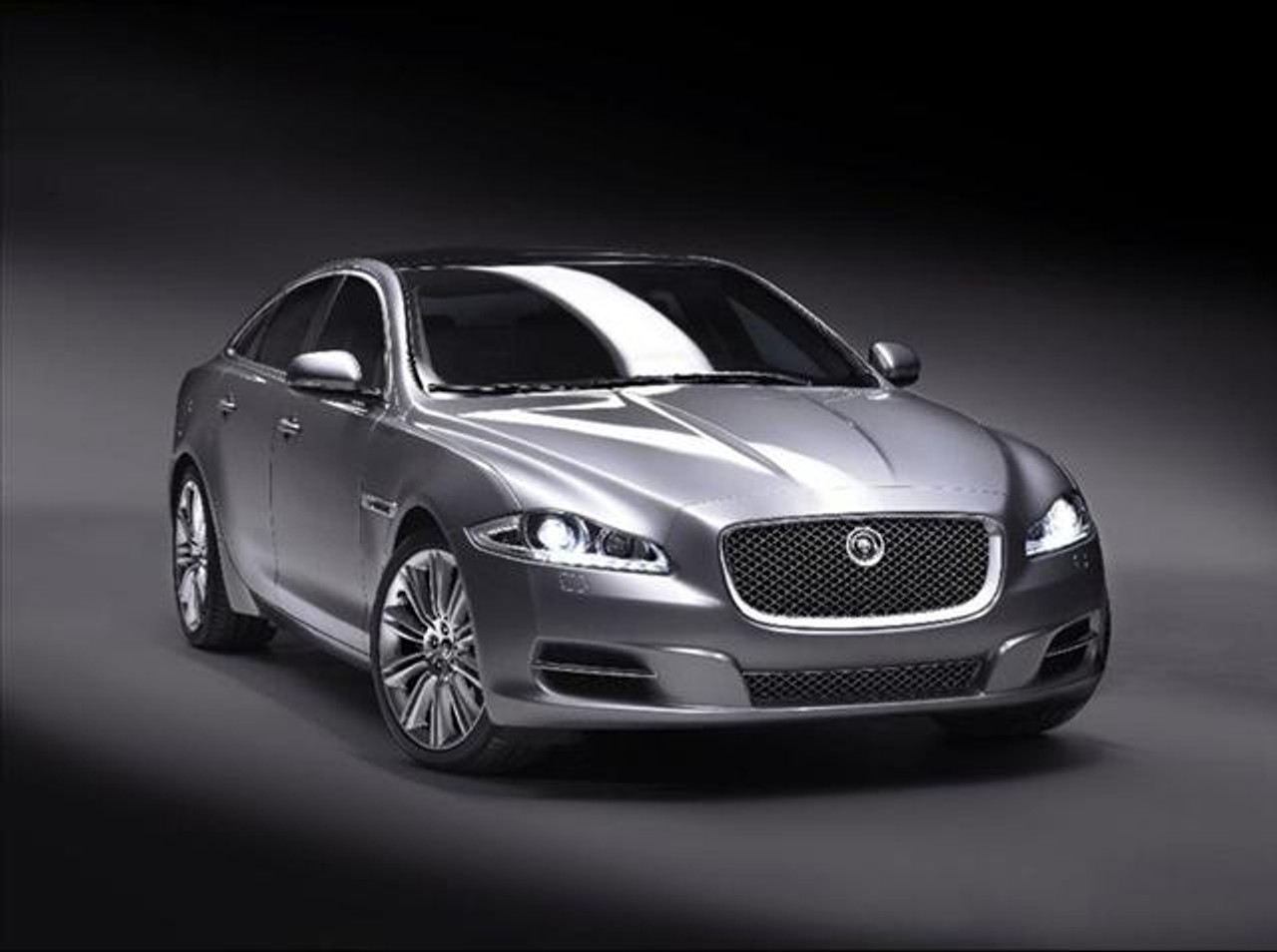 Jaguar XJ