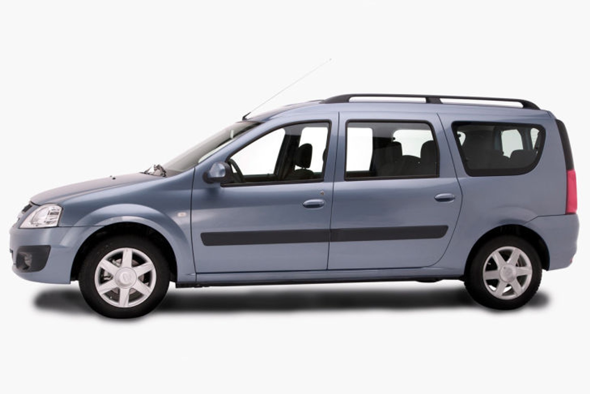 Łada Largus przedłuża żywot Dacii