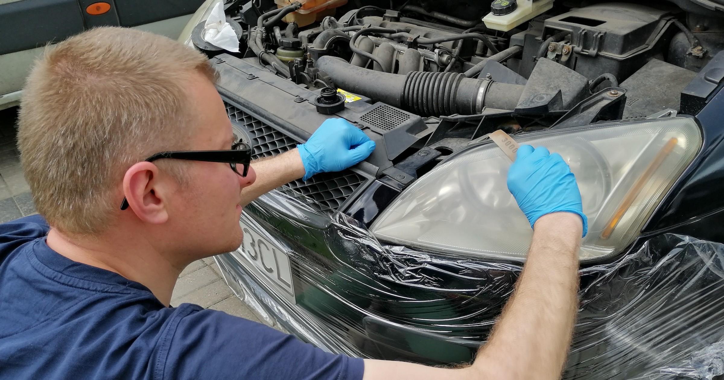 Polerowanie reflektorów krok po kroku