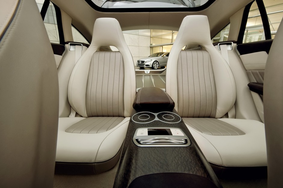 Pekin 2010: Mercedes-Benz Shooting Break Concept - nowy CLS jako sportowe kombi