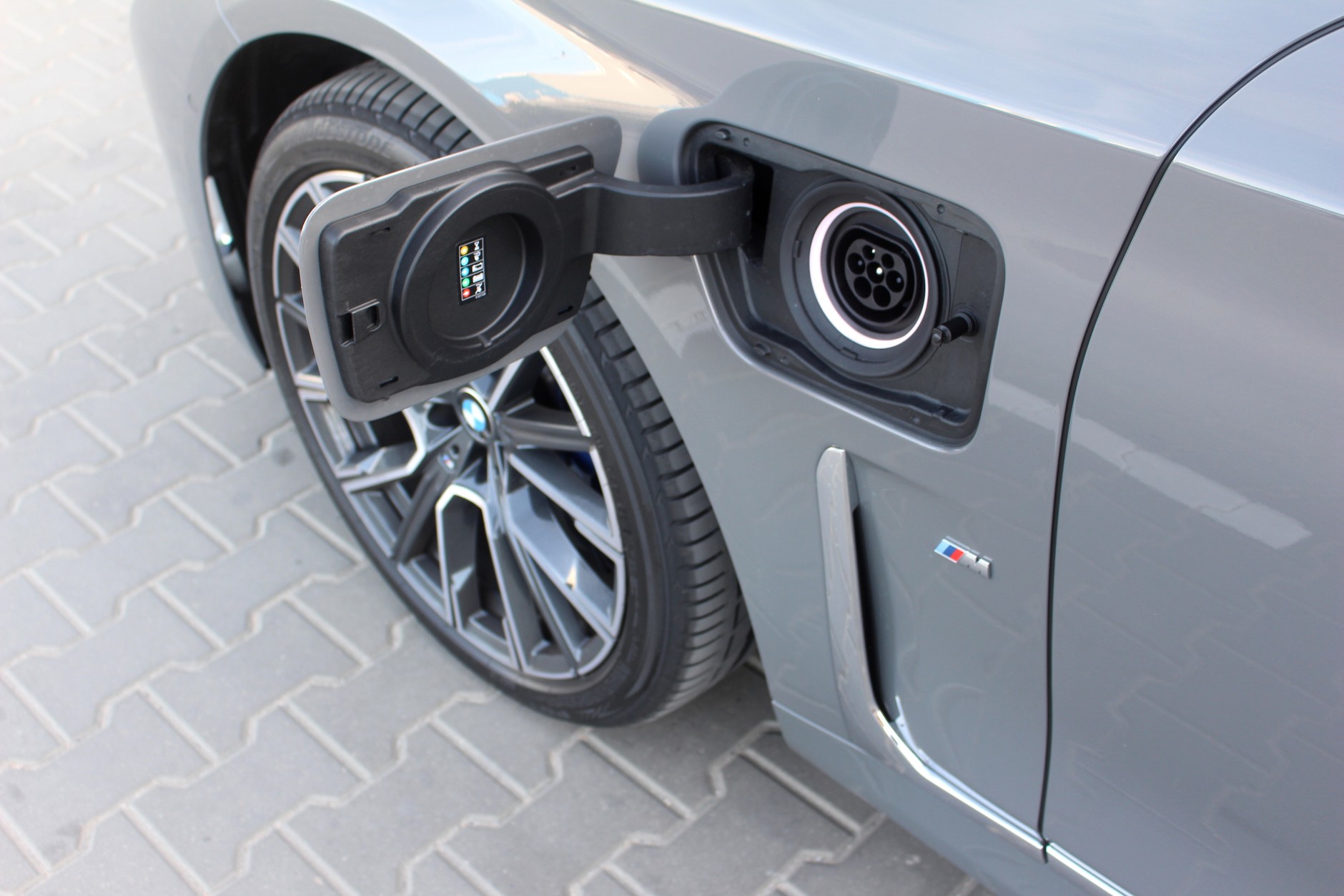 BMW 745Le xDrive